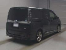 2014 Toyota Voxy