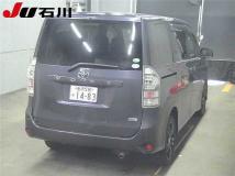 2012 Toyota Voxy