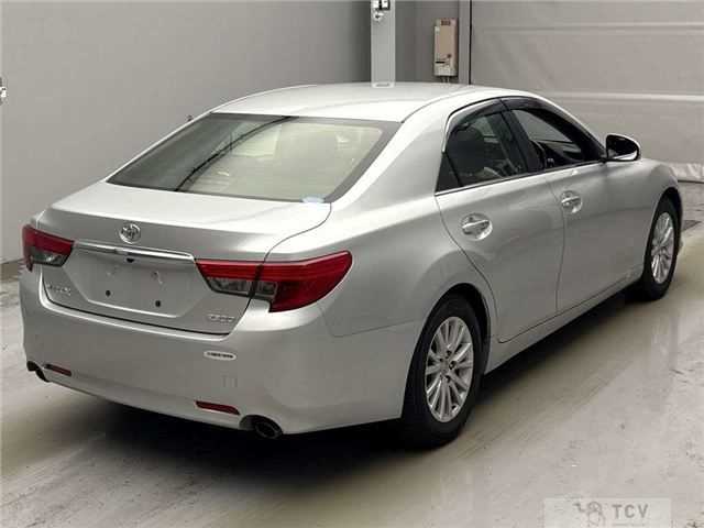 2013 Toyota Mark X