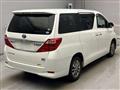 2013 Toyota Alphard Hybrid