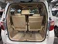 2013 Toyota Alphard Hybrid