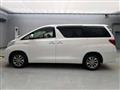 2013 Toyota Alphard Hybrid