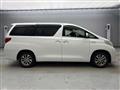 2013 Toyota Alphard Hybrid