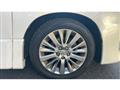 2013 Toyota Alphard