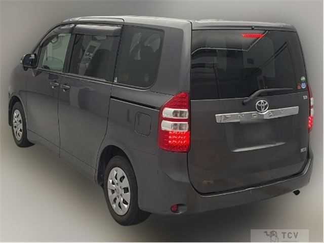 2013 Toyota Noah