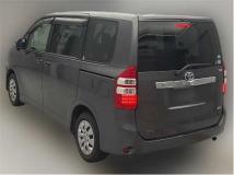 2013 Toyota Noah