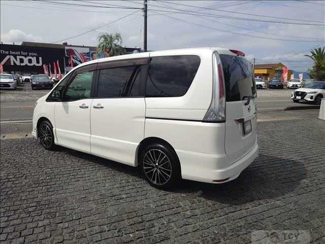 2012 Nissan Serena