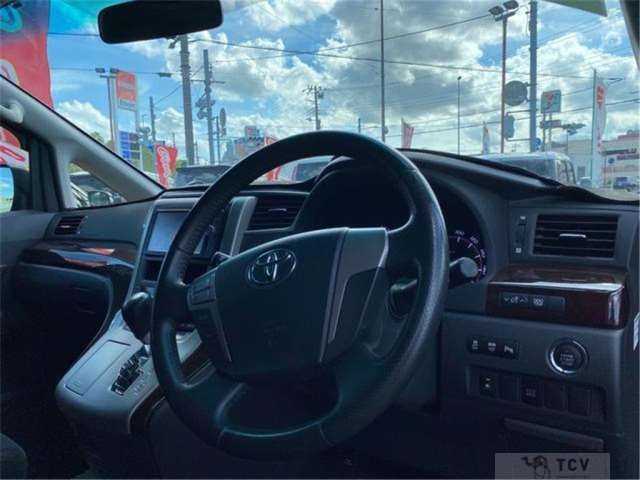 2013 Toyota Vellfire