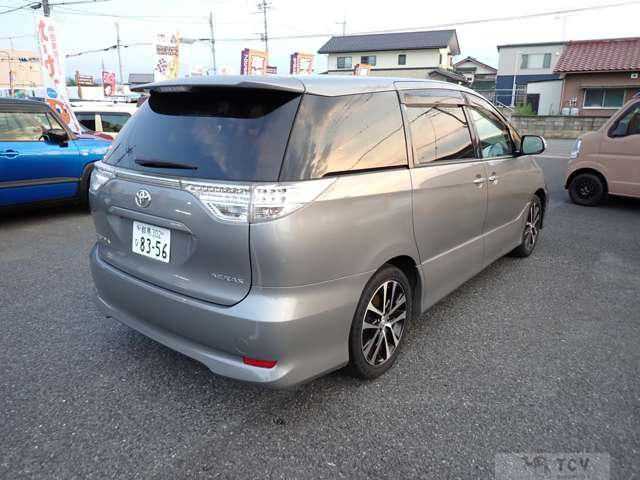 2012 Toyota Estima
