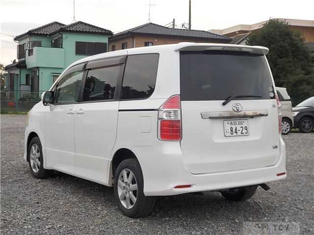 2008 Toyota Noah