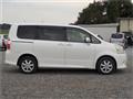 2008 Toyota Noah