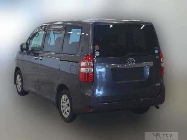 2012 Toyota Noah