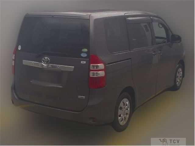2013 Toyota Noah