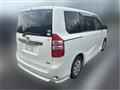 2013 Toyota Noah