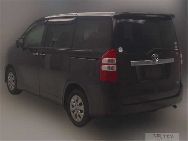 2013 Toyota Noah