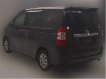 2013 Toyota Noah