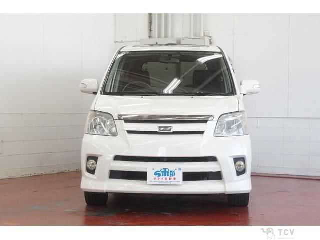 2006 Toyota Noah