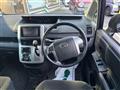 2013 Toyota Voxy