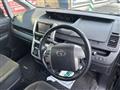 2013 Toyota Voxy