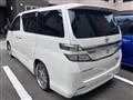 2014 Toyota Vellfire