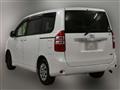 2013 Toyota Noah