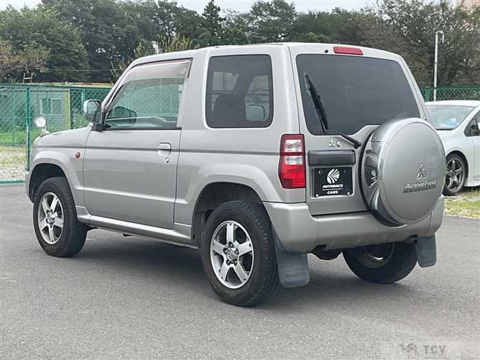 2005 Mitsubishi Pajero Mini