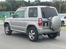 2005 Mitsubishi Pajero Mini