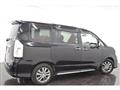 2013 Toyota Voxy