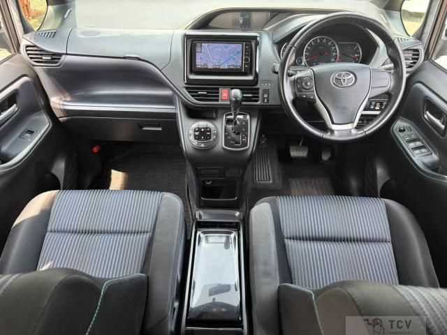 2014 Toyota Voxy