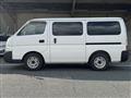2004 Nissan Caravan