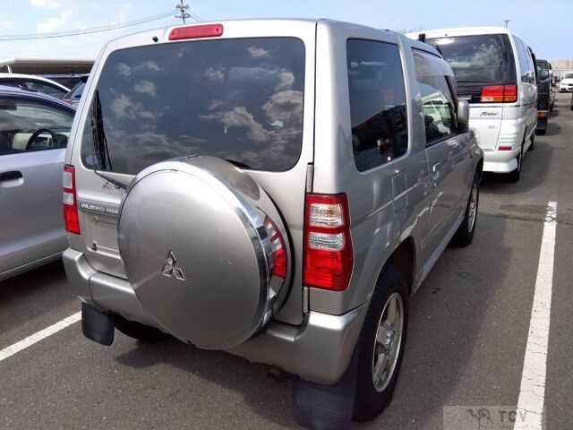 2004 Mitsubishi Pajero Mini