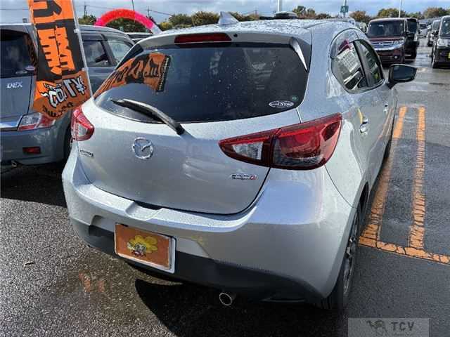 2017 Mazda Demio