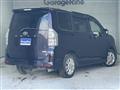 2013 Toyota Voxy
