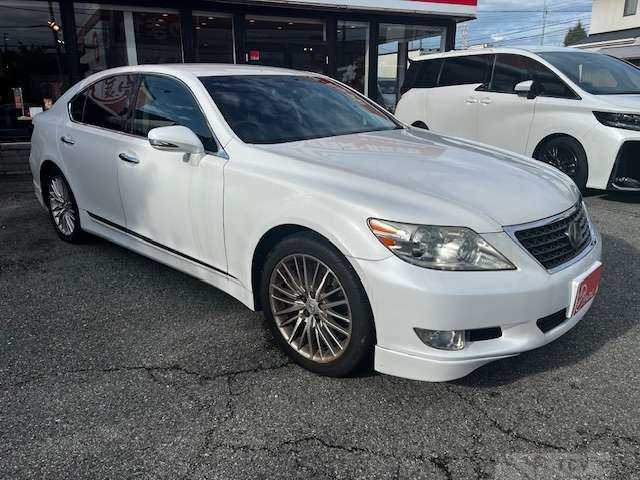 2010 Lexus LS