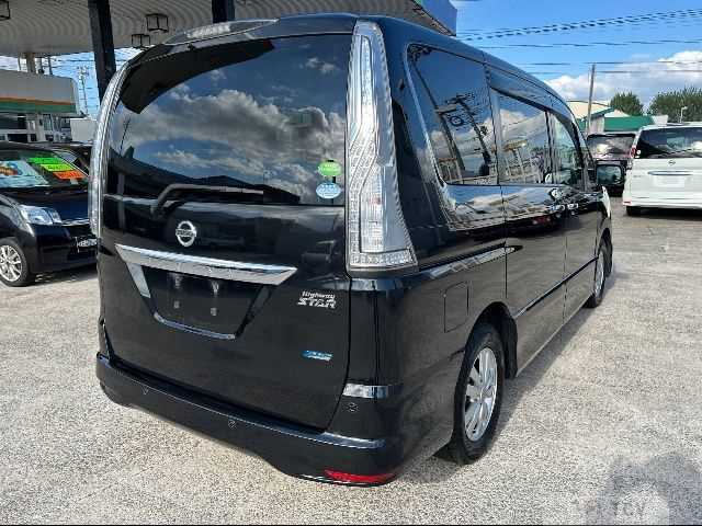 2015 Nissan Serena