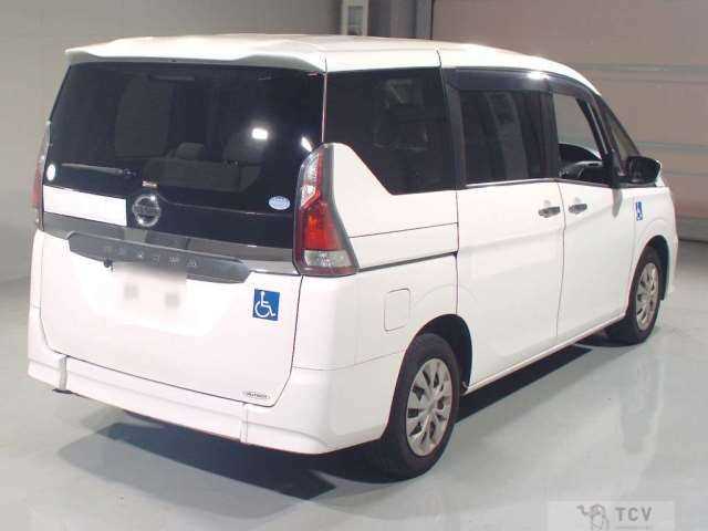 2017 Nissan Serena