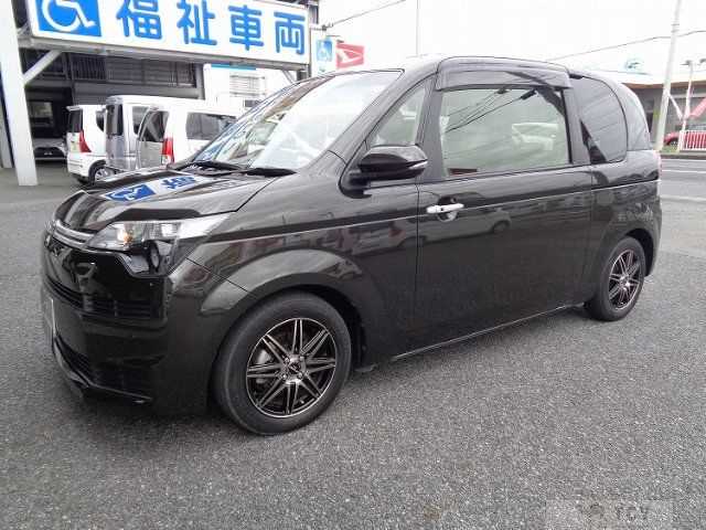 2016 Toyota SPADE