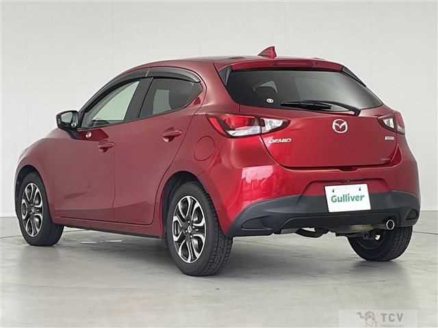 2016 Mazda Demio