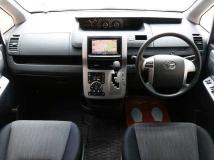 2010 Toyota Noah