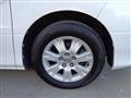 2004 Toyota Alphard