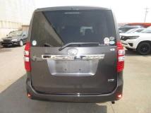 2011 Toyota Noah