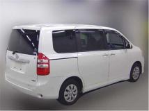 2012 Toyota Noah