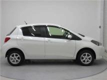 2014 Toyota Vitz