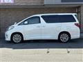 2013 Toyota Alphard