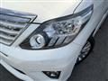 2013 Toyota Alphard