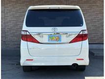 2013 Toyota Alphard