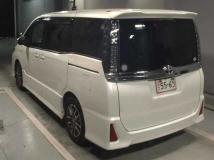 2014 Toyota Voxy