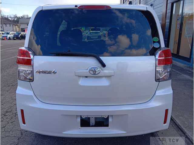 2013 Toyota SPADE