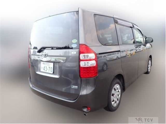 2012 Toyota Noah