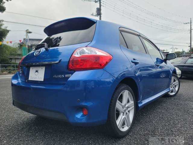 2012 Toyota Auris